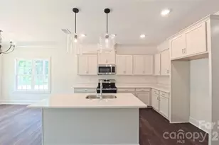 3155 Meadowcrest Dr, Clover, SC 29710 - Photo 11