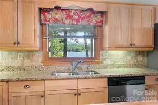 73 Lake Point Dr, Lake Toxaway, NC 28747 - Photo 15