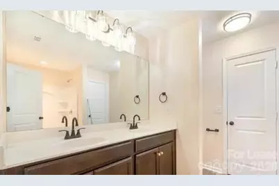 9036 Bradstreet Commons Way, Charlotte, NC 28215 - Photo 11