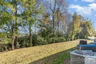 9036 Bradstreet Commons Way, Charlotte, NC 28215 - Photo 9