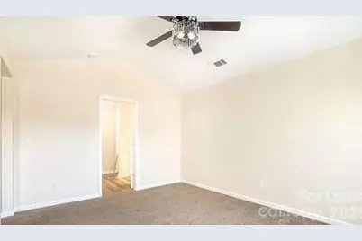 9036 Bradstreet Commons Way, Charlotte, NC 28215 - Photo 5