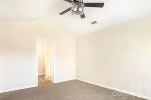 9036 Bradstreet Commons Way, Charlotte, NC 28215 - Photo 5