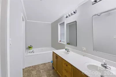 8137 Rowe Street, Catawba, NC 28609 - Photo 11