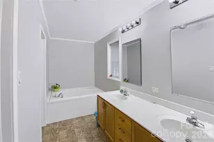 8137 Rowe St, Catawba, NC 28609 - Photo 11