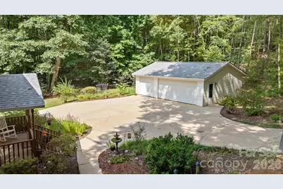 8137 Rowe Street, Catawba, NC 28609 - Photo 3