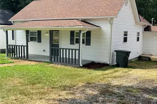 605 Kings Mountain St, Clover, SC 29710 - Photo 1