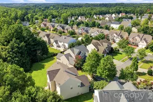 2506 Greenspire Ct, Charlotte, NC 28262 - Photo 3