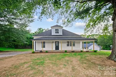 807 N Walnut Street, Kannapolis, NC 28081 - Photo 1
