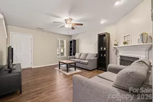 2240 15th Ave NE, Hickory, NC 28601 - Photo 7