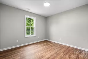 128 Buck Shoals Cir, Hudson, NC 28638 - Photo 17