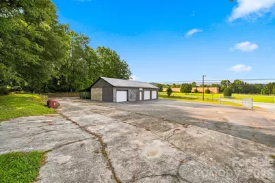 100 Refour Road NE, Valdese, NC 28690 - Photo 25