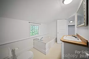 250 Justice Ridge Rd, Candler, NC 28715 - Photo 27