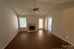 2615 Robyns Glen Dr, Charlotte, NC 28269 - Photo 7