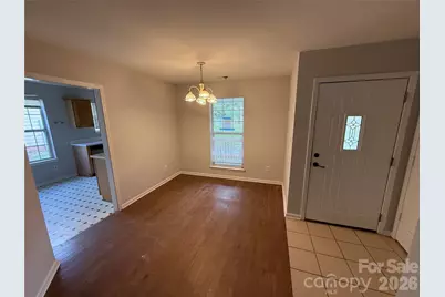 2615 Robyns Glen Drive, Charlotte, NC 28269 - Photo 5