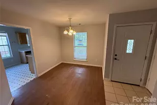 2615 Robyns Glen Dr, Charlotte, NC 28269 - Photo 5