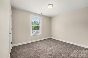 1545 Mayfair Dr, Conover, NC 28613 - Photo 9