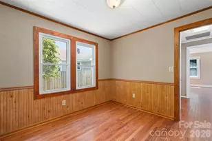 417 Riverbend St, Waynesville, NC 28786 - Photo 15