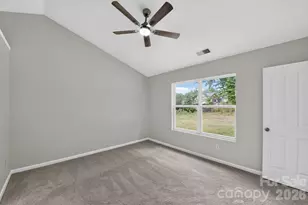 6923 Sunman Rd, Charlotte, NC 28216 - Photo 13