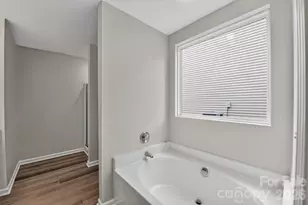 6923 Sunman Rd, Charlotte, NC 28216 - Photo 15