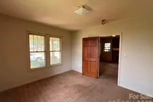 110 Linville St, Morganton, NC 28655 - Photo 13