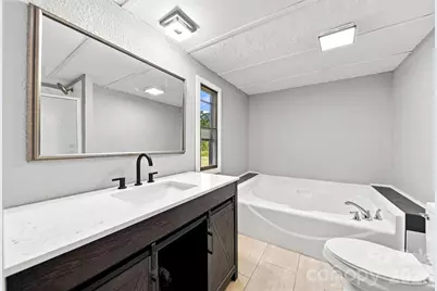 2947 S Nc 16 Highway, Newton, NC 28658 - Photo 29