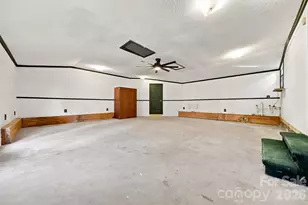 2947 S Nc 16 Hwy, Newton, NC 28658 - Photo 31