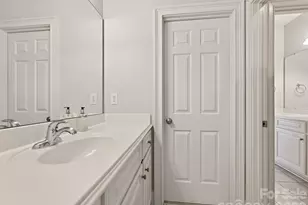 8902 Summer Club Rd, Charlotte, NC 28277 - Photo 33