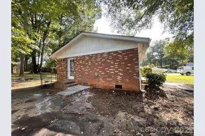 909 Carrington Drive, Charlotte, NC 28214 - Photo 11