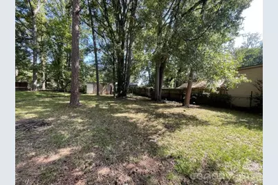 909 Carrington Drive, Charlotte, NC 28214 - Photo 13