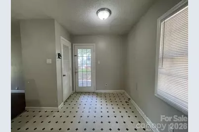 909 Carrington Drive, Charlotte, NC 28214 - Photo 5