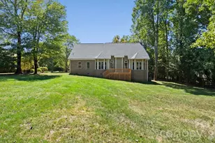 142 Fairway Dr, Mooresville, NC 28117 - Photo 29