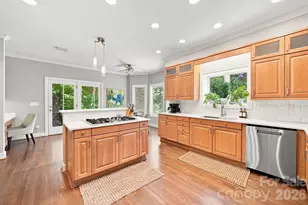 6643 Colston Ct, Charlotte, NC 28210 - Photo 15
