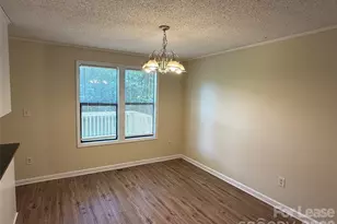 2220 Laburnum Ave, Charlotte, NC 28205 - Photo 3