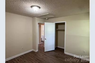 2220 Laburnum Avenue, Charlotte, NC 28205 - Photo 11