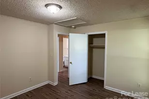 2220 Laburnum Ave, Charlotte, NC 28205 - Photo 11