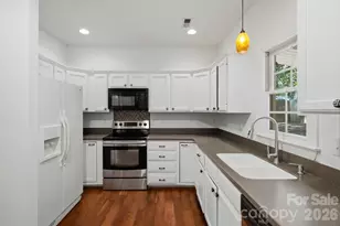 7119 Bevington Woods Ln, Charlotte, NC 28277 - Photo 7