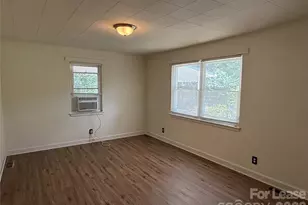 6009 Monteith Dr, Charlotte, NC 28213 - Photo 3