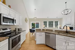12102 Humboldt Dr, Charlotte, NC 28277 - Photo 9