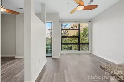 525 E 6th Street #201, Charlotte, NC 28202 - Photo 7