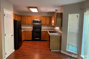 3511 Frostmoor Pl, Charlotte, NC 28269 - Photo 3