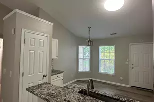14108 Riding Hill Ave, Charlotte, NC 28213 - Photo 5