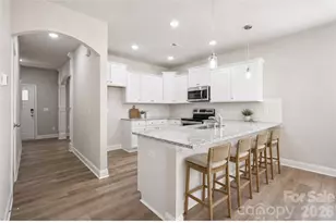 8908 Sawyer Run Ct, Charlotte, NC 28215 - Photo 5