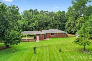 2305 Williams Rd, Matthews, NC 28105 - Photo 27