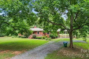 2305 Williams Rd, Matthews, NC 28105 - Photo 35