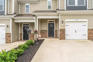 138 Creekview Rd, Hendersonville, NC 28792 - Photo 1