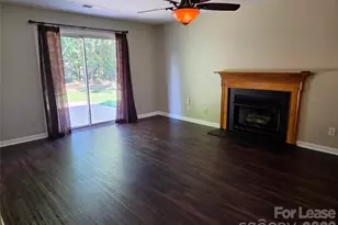 5401 Groveton Ct, Charlotte, NC 28269 - Photo 7