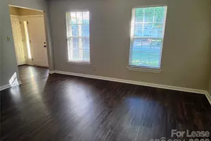 5401 Groveton Ct, Charlotte, NC 28269 - Photo 13