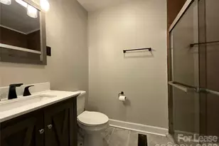 3820 Freedom Dr, Charlotte, NC 28208 - Photo 11