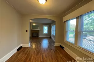 3820 Freedom Dr, Charlotte, NC 28208 - Photo 5