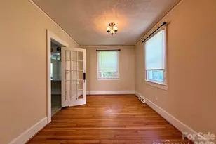 1351 S Aspen St, Lincolnton, NC 28092 - Photo 5